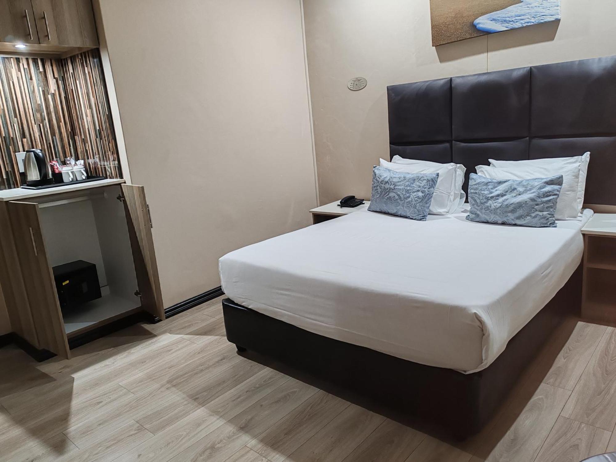 Regal Inn Umhlanga Gateway เดอร์บัน ภายนอก รูปภาพ