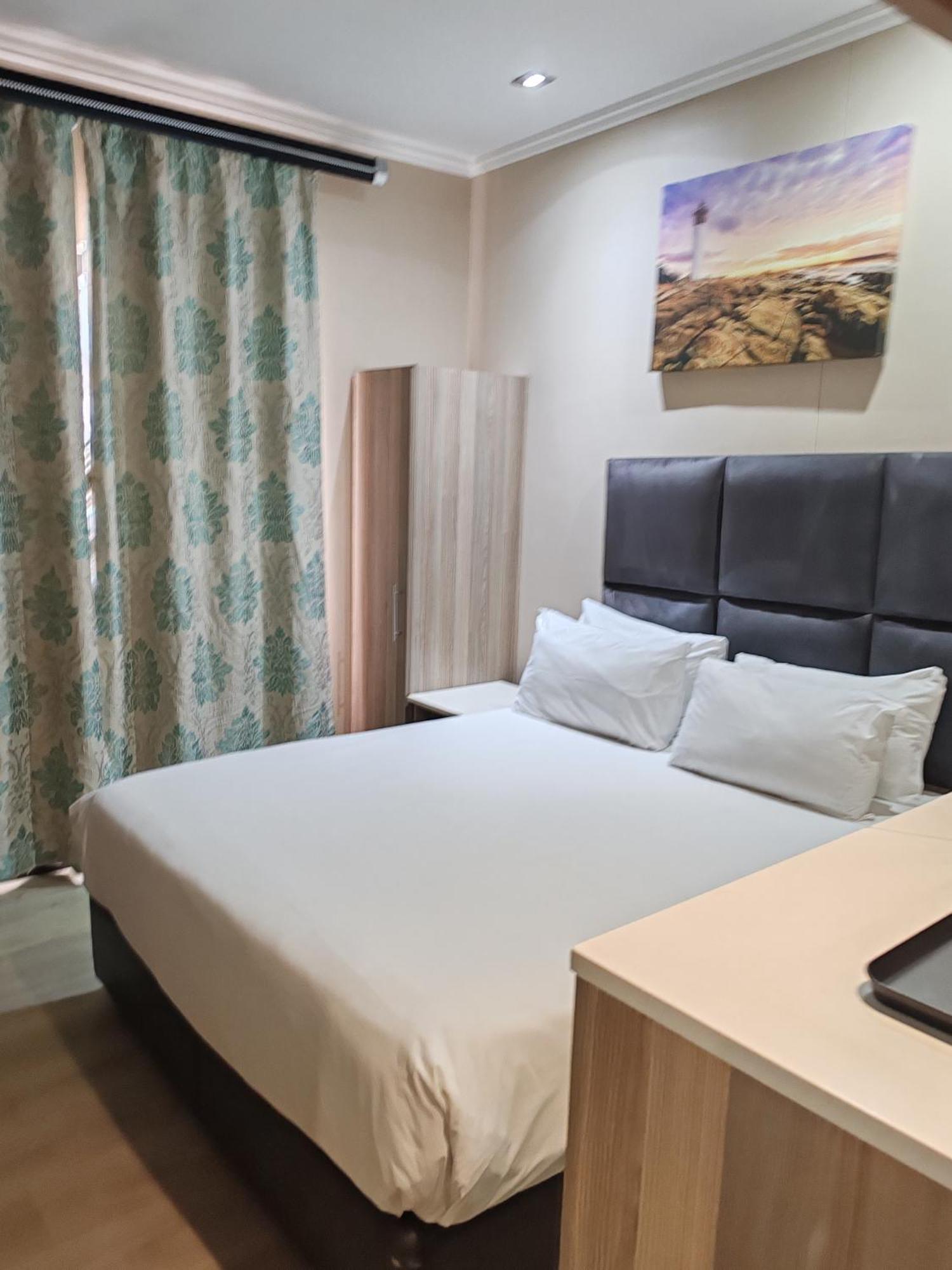 Regal Inn Umhlanga Gateway เดอร์บัน ภายนอก รูปภาพ
