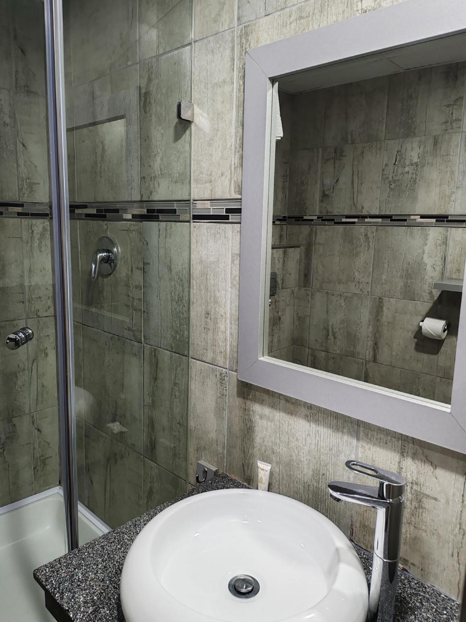 Regal Inn Umhlanga Gateway เดอร์บัน ภายนอก รูปภาพ