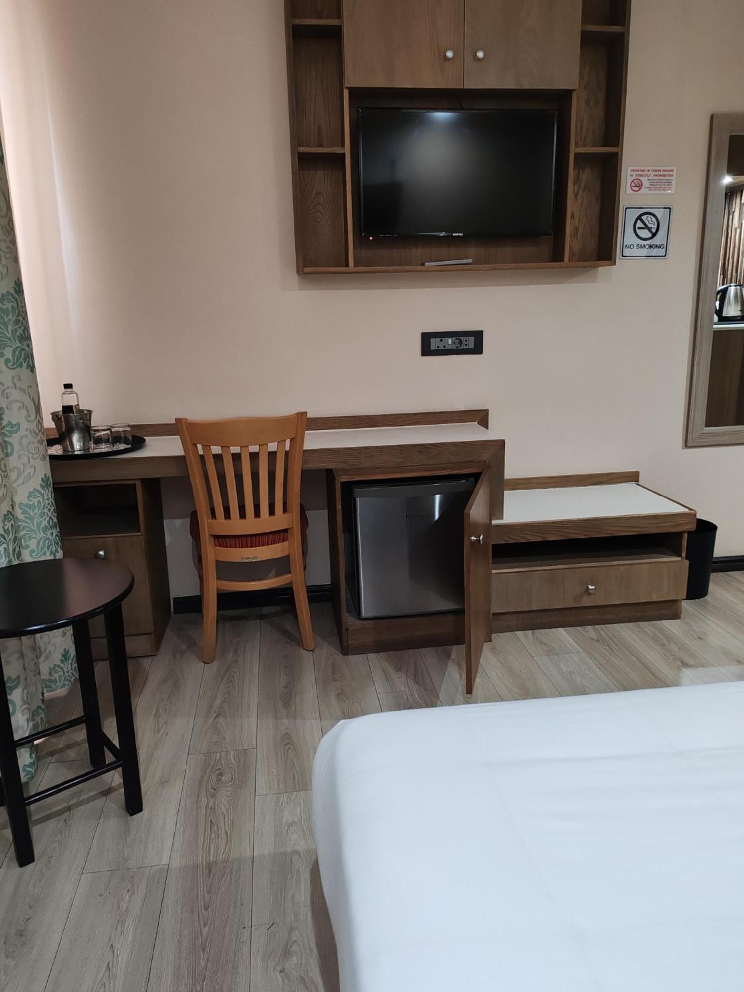Regal Inn Umhlanga Gateway เดอร์บัน ภายนอก รูปภาพ
