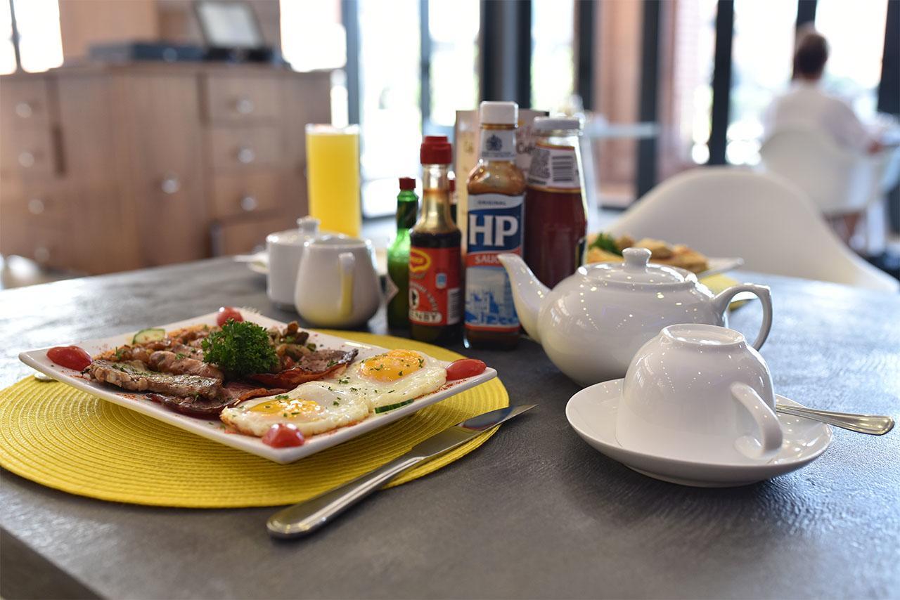 Regal Inn Umhlanga Gateway เดอร์บัน ภายนอก รูปภาพ