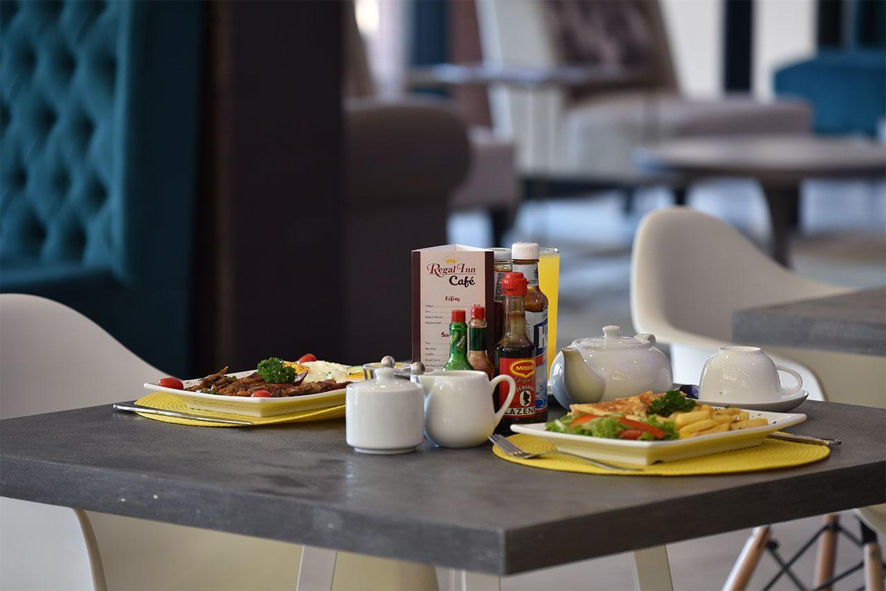 Regal Inn Umhlanga Gateway เดอร์บัน ภายนอก รูปภาพ