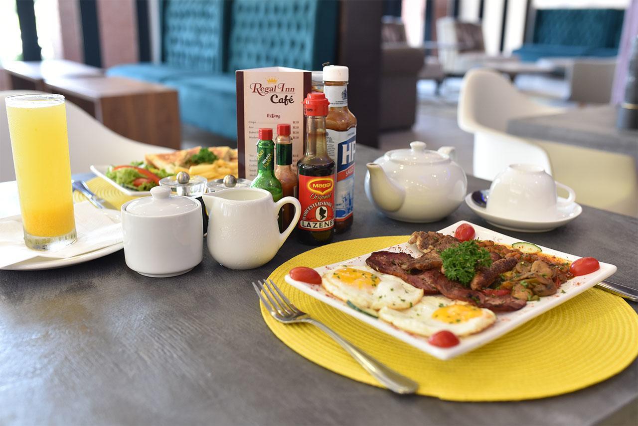 Regal Inn Umhlanga Gateway เดอร์บัน ภายนอก รูปภาพ
